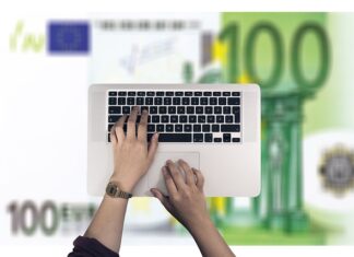 Ile średnio zarabia marketingowiec?